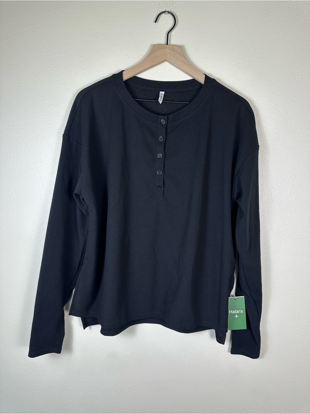 NWT HALARA Women Medium Classic Capsule Long-Sleeve Black Henley Top